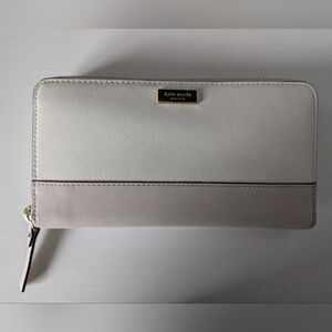 Kate Spade Elegant White and Tan Wallet